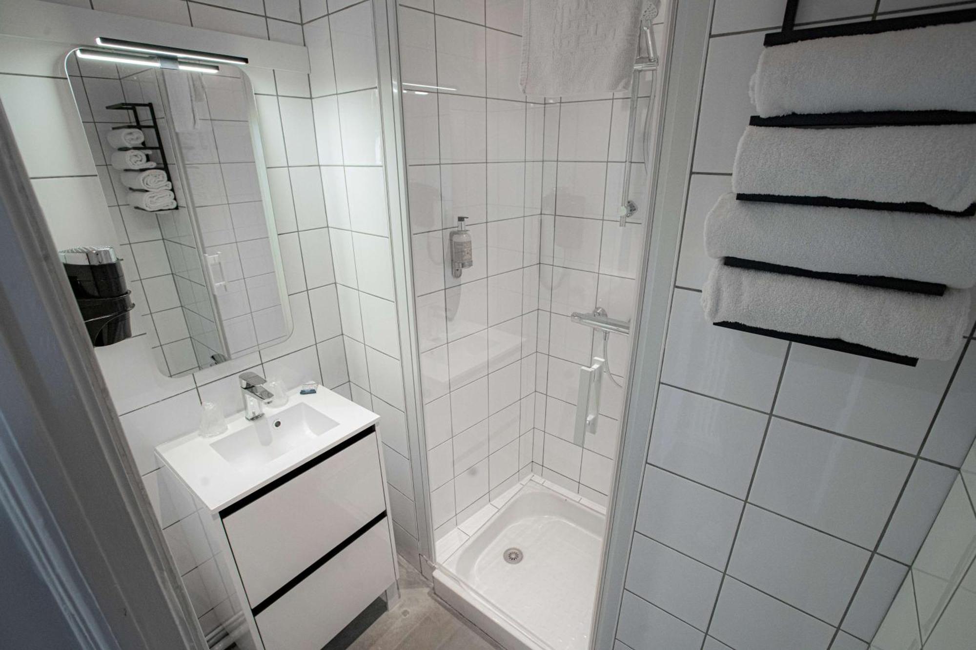 Hotel Central Пуатье Экстерьер фото